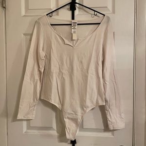 💗 PINK Victoria’s Secret Long Sleeve Bodysuit